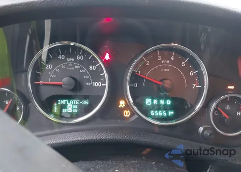 2016 Jeep Wrangler Unlimited Sport z USA, uszkodzony, nr VIN 1C4BJWDG5GL347865